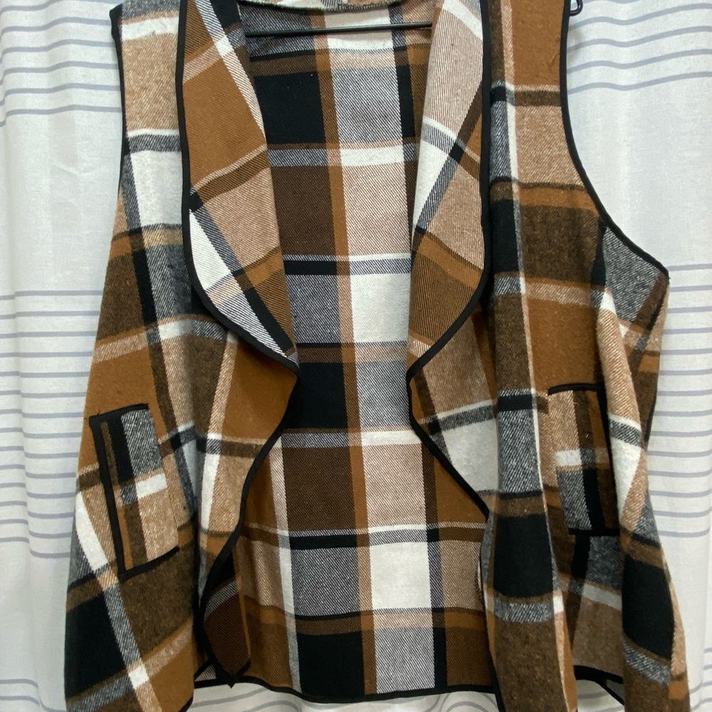 Brown Plaid Sleeveless Vest